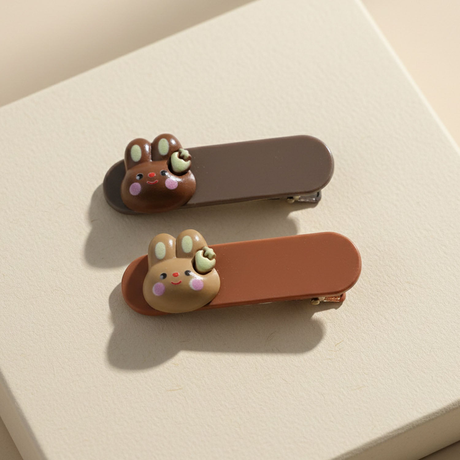 Cute Bunny Face Decorative Hair Clips Set (4 Pc) - Image 4