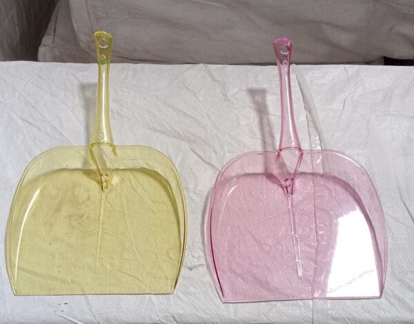 Plastic Unbreakable Dustpan, Supdi (1 Pc)