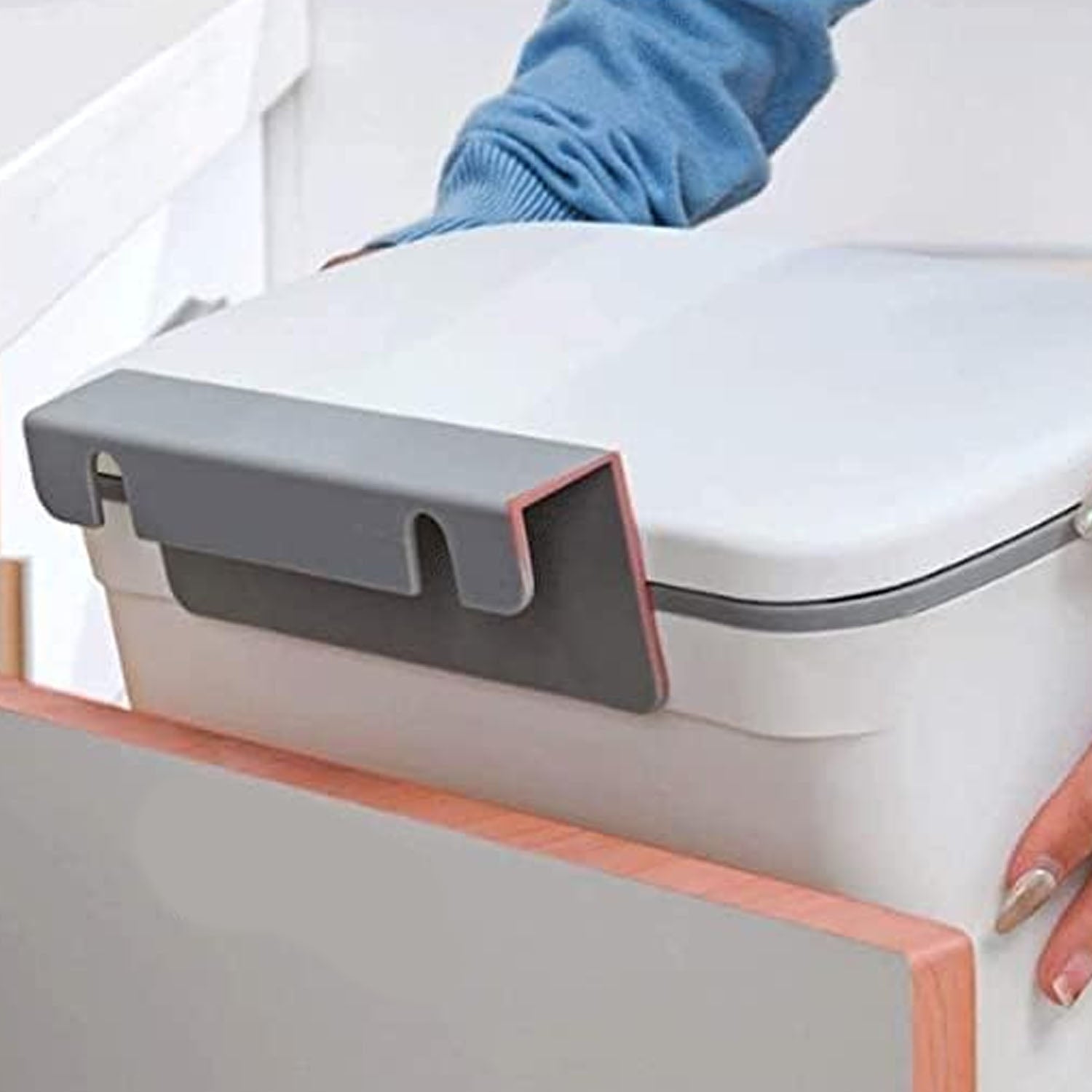 Stylish Plastic Kitchen Dustbin (1 Pc) - Image 7